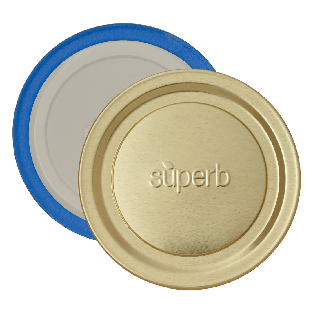 Close-up of Superb wide mouth lids with sealing ring Superb logo Superb logo stamped on lid